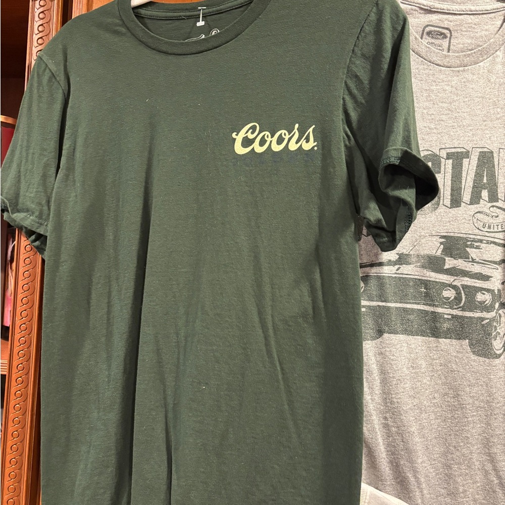 Bundle of Graphic Tees - Picture 7 of 7